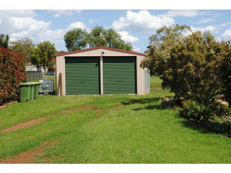 20 Carolann Street, Glenvale QLD 4350