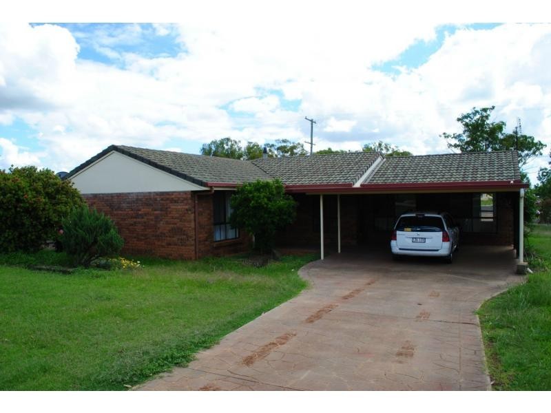 20 Carolann Street, Glenvale QLD 4350