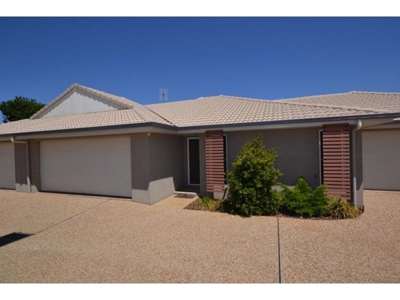 2/116-118 Taylor Street, Newtown QLD 4350