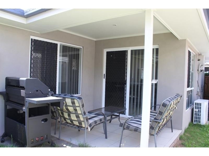 2/116-118 Taylor Street, Newtown QLD 4350