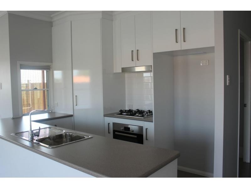 1/79 South Street, Rangeville QLD 4350