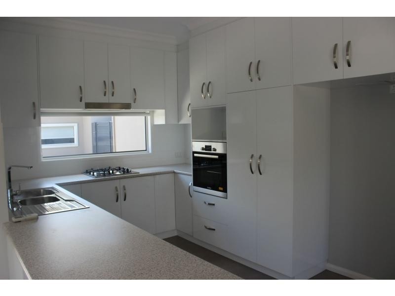 4/79 South Street, Rangeville QLD 4350