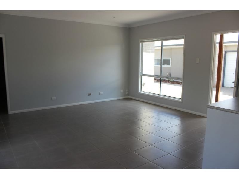 4/79 South Street, Rangeville QLD 4350