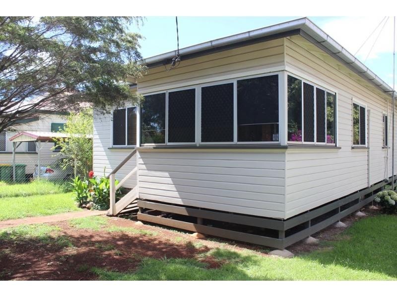 193 Taylor Street, Wilsonton QLD 4350