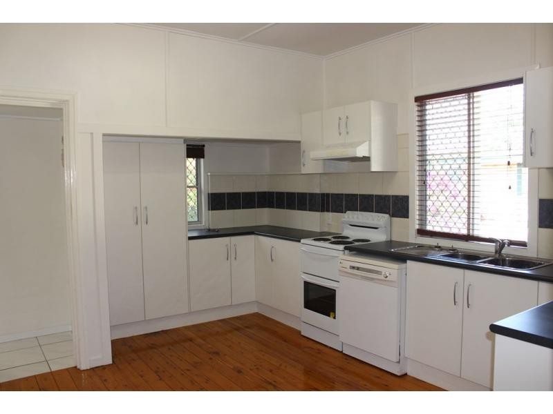 193 Taylor Street, Wilsonton QLD 4350