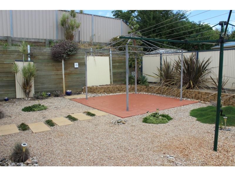 25 Willowburn Drive, Rockville QLD 4350