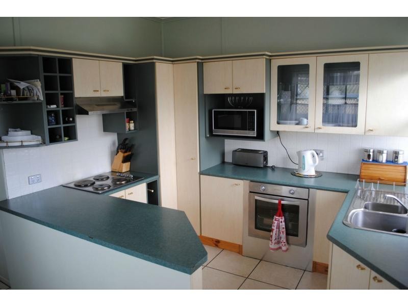 205 Taylor Street, Wilsonton QLD 4350