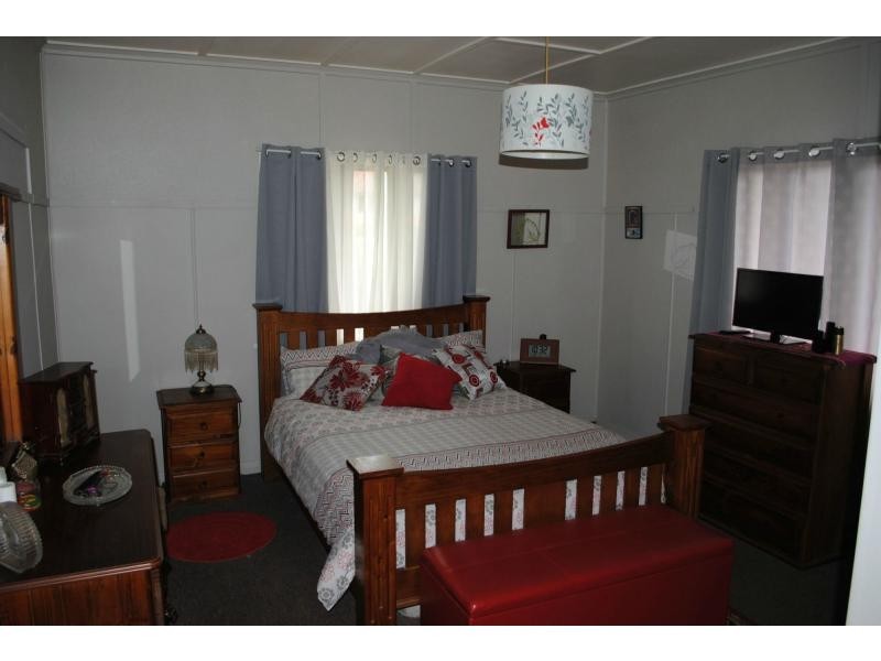205 Taylor Street, Wilsonton QLD 4350