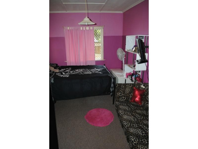 205 Taylor Street, Wilsonton QLD 4350