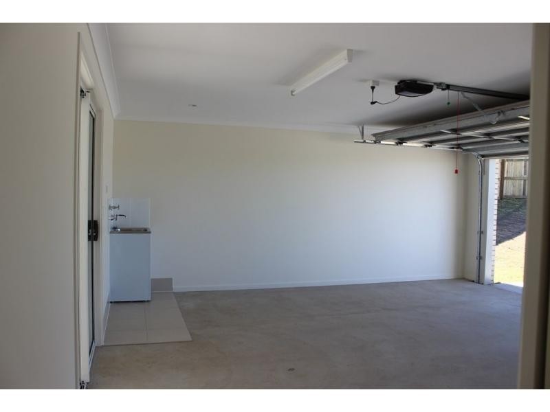 3 Moonah Crescent, Westbrook QLD 4350