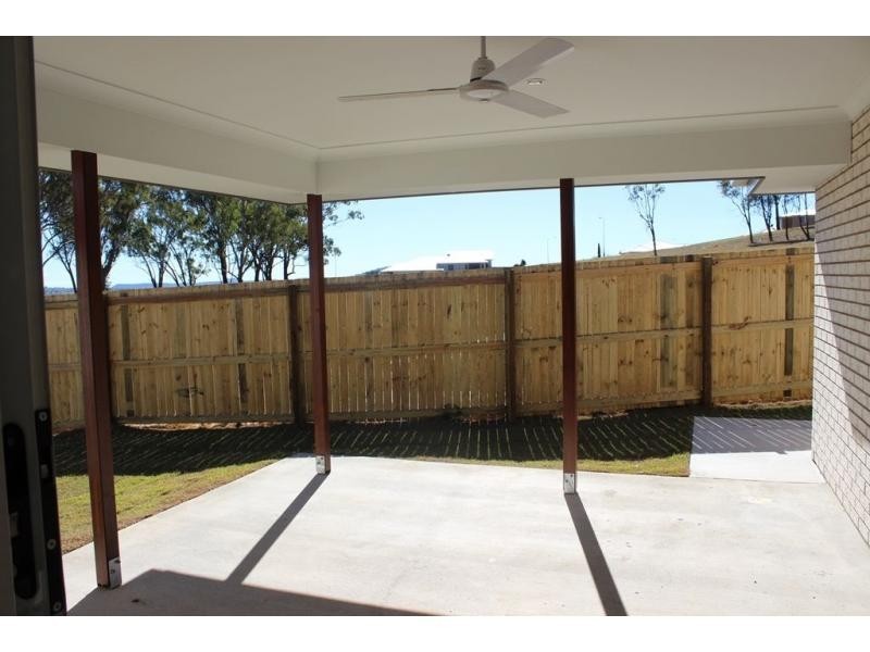 3 Moonah Crescent, Westbrook QLD 4350