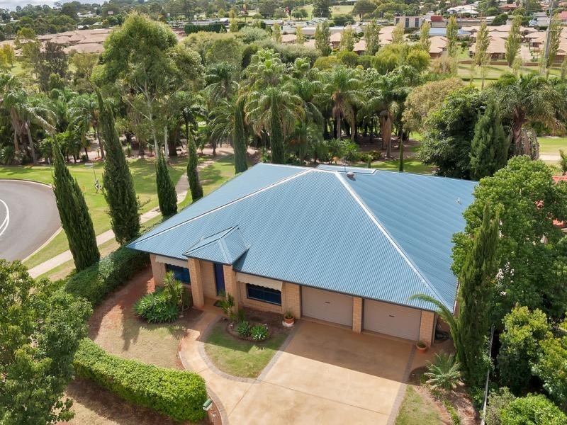 2 Hillcrest Court, Kearneys Spring QLD 4350