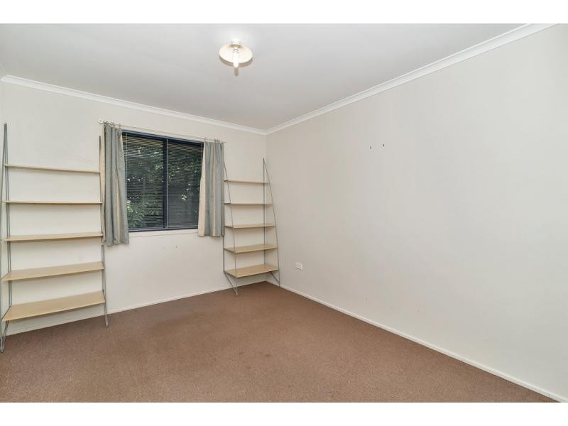 2 Hillcrest Court, Kearneys Spring QLD 4350