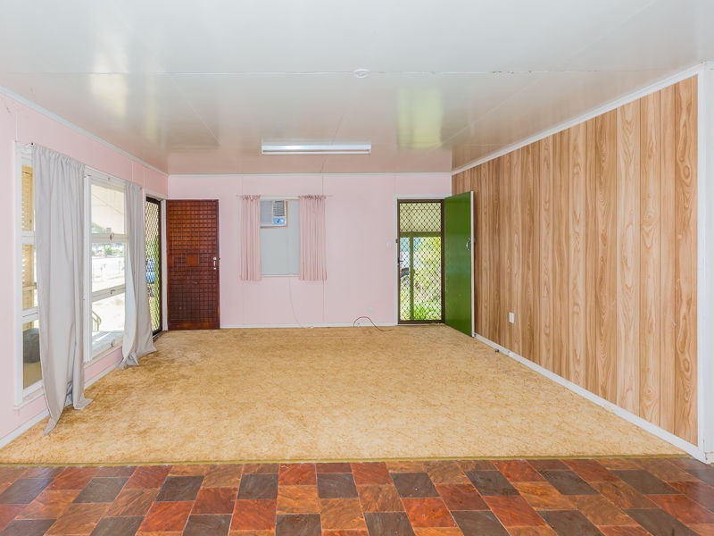 13 Nicholson Street, Dalby QLD 4405
