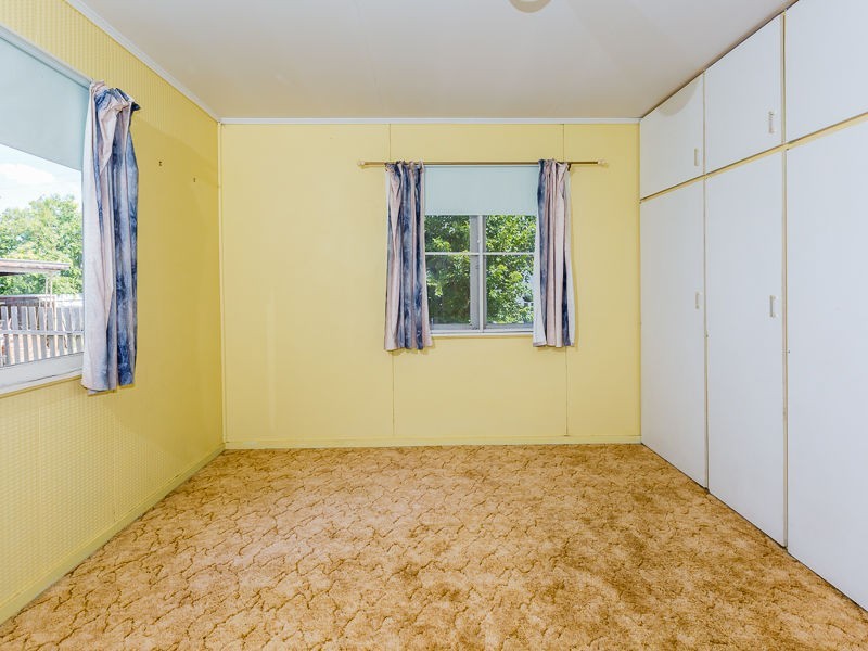 13 Nicholson Street, Dalby QLD 4405