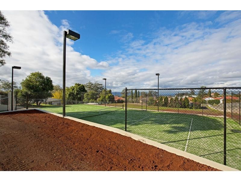 23B Windemere Terrace, Mount Lofty QLD 4350