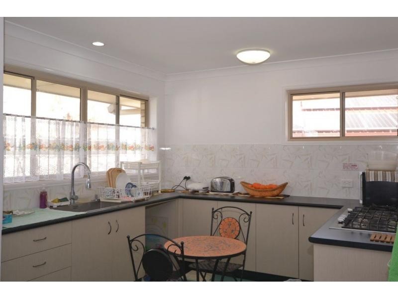 8 Railway Street, Cambooya QLD 4358