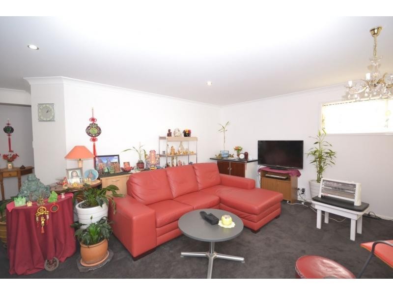 8 Railway Street, Cambooya QLD 4358