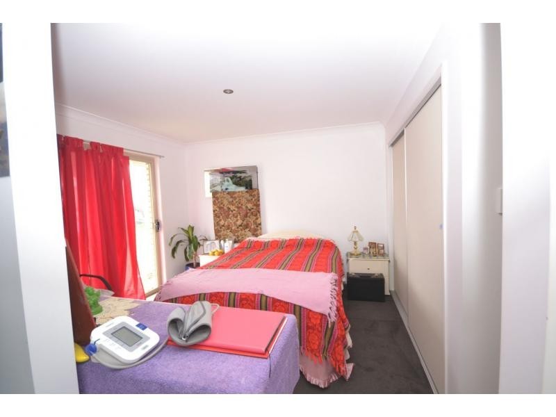 8 Railway Street, Cambooya QLD 4358