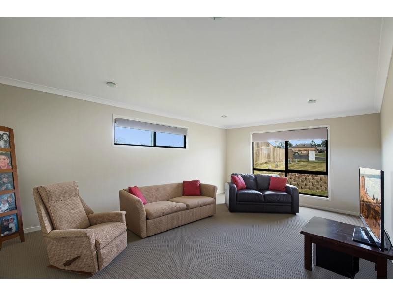 18 Gilmour Court, Harlaxton QLD 4350
