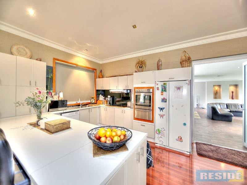 70 Kundabung Street, Belimbla Park NSW 2570