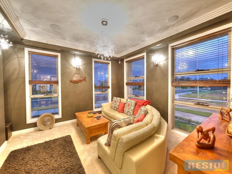 2 THE STRAIGHT, Oran Park NSW 2570