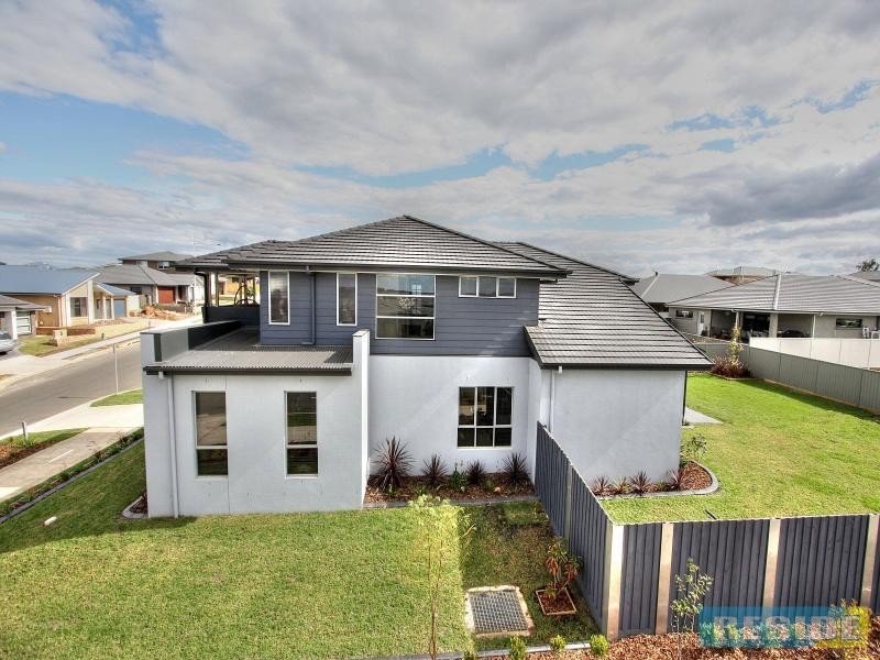 2 THE STRAIGHT, Oran Park NSW 2570