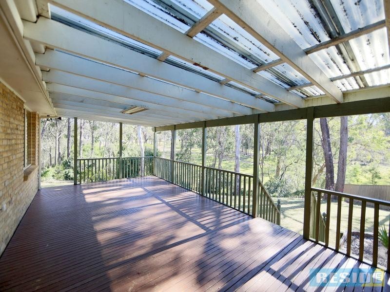 9 Winparra Close, Tahmoor NSW 2573
