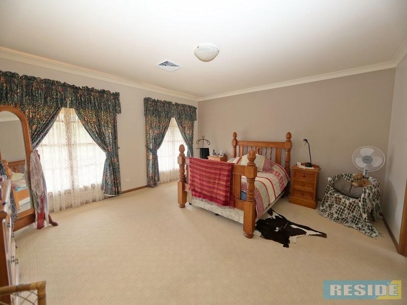 5 Weeta Street, Picton NSW 2571