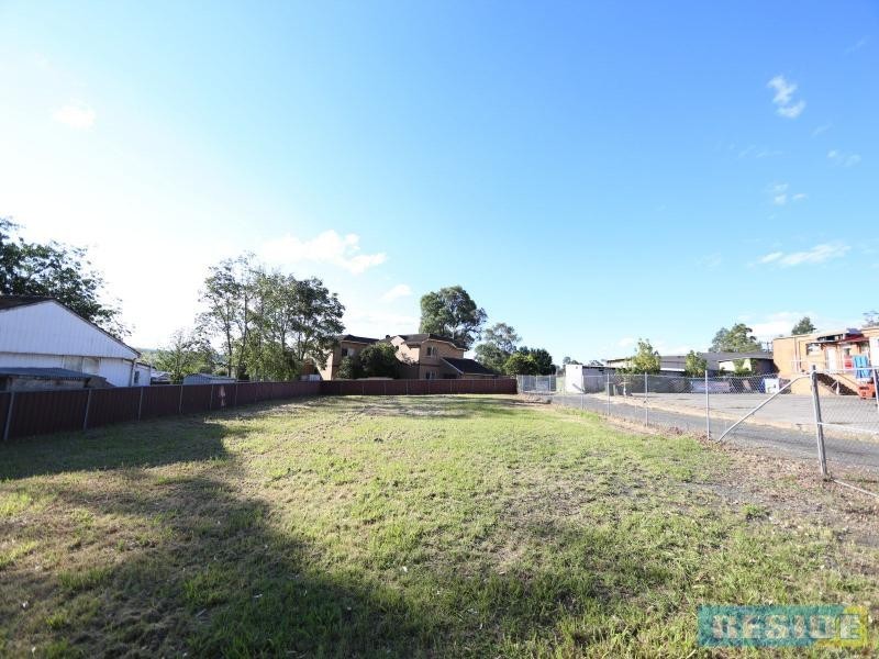 15 Burragorang Street, The Oaks NSW 2570