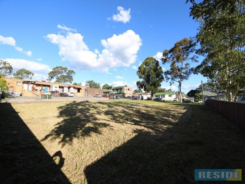 15 Burragorang Street, The Oaks NSW 2570