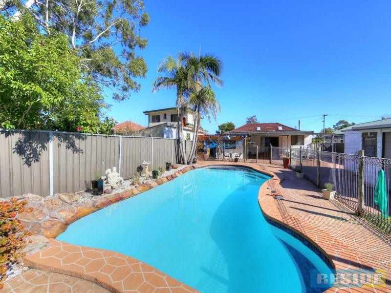 13 Parkland Avenue, Macquarie Fields NSW 2564
