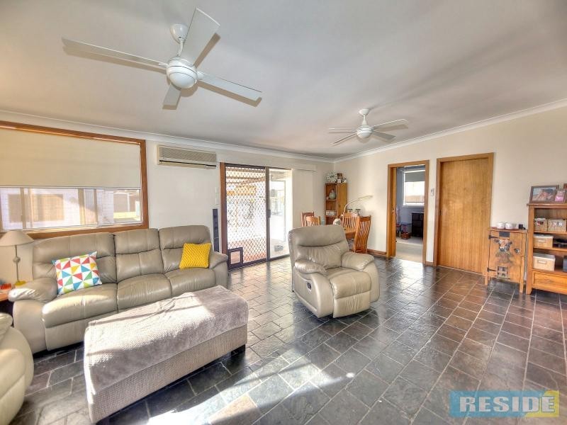 13 Parkland Avenue, Macquarie Fields NSW 2564