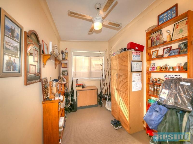 13 Parkland Avenue, Macquarie Fields NSW 2564