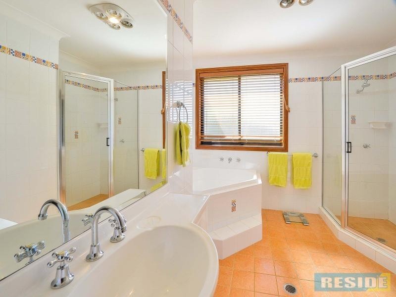 18 The Grange, Picton NSW 2571