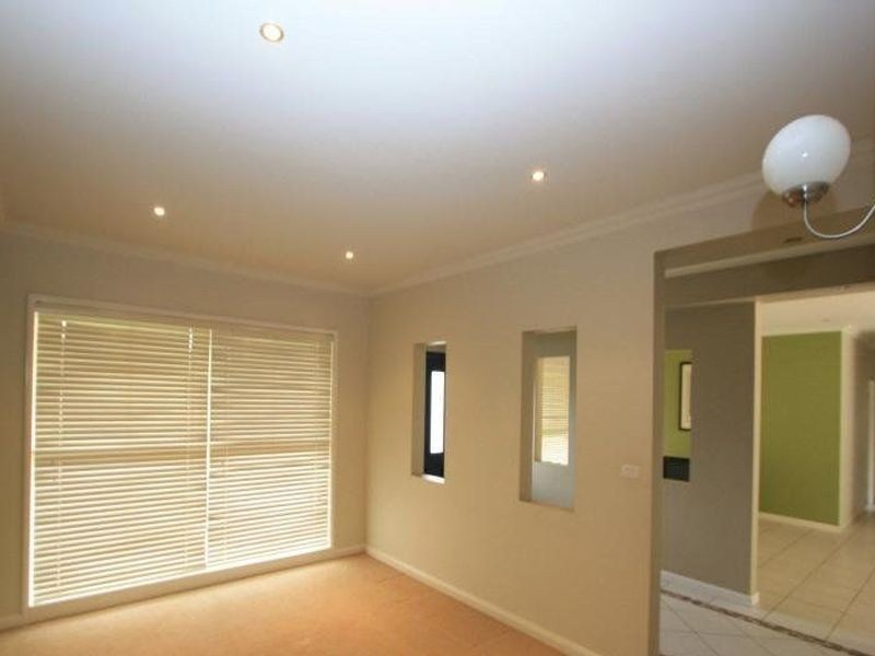 24 The Ironbarks, Picton NSW 2571