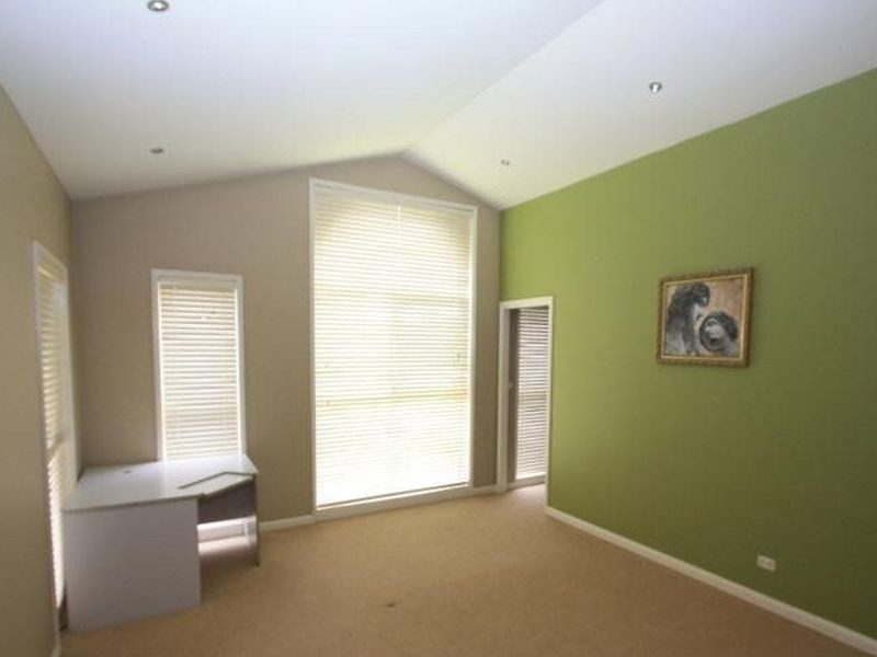 24 The Ironbarks, Picton NSW 2571