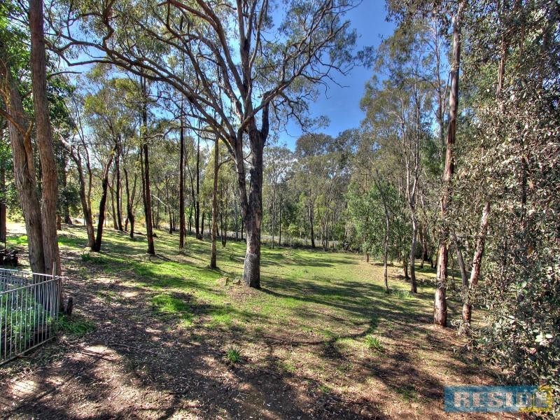 5 Lyons Road, Lakesland NSW 2572