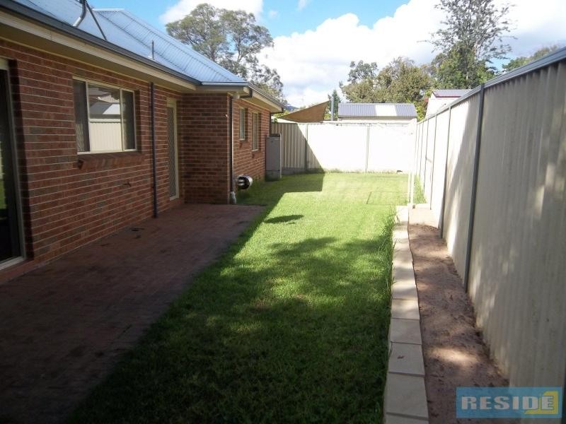 4a Antill Street, Thirlmere NSW 2572