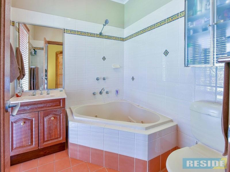 63 Mockingbird Road, Pheasants Nest NSW 2574