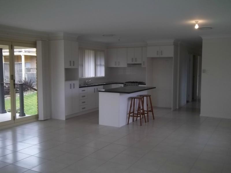 12 Denison Street, Hill Top NSW 2575