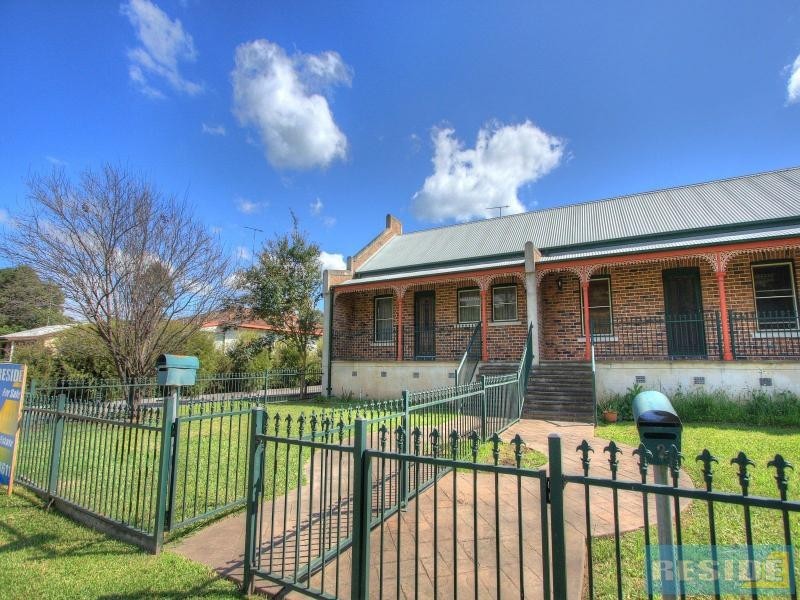 1/141 Menangle Street, Picton NSW 2571