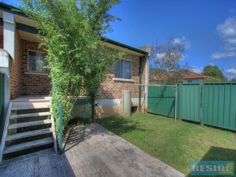 1/141 Menangle Street, Picton NSW 2571