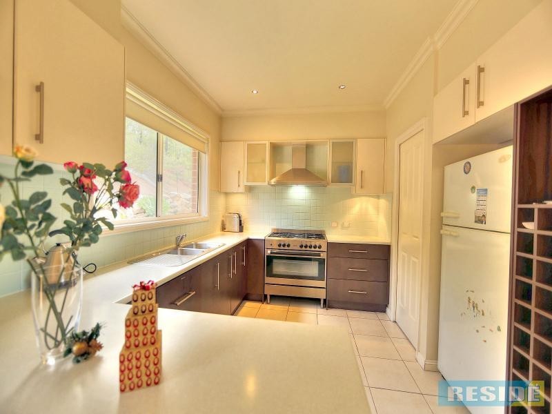 24 The Ironbarks, Picton NSW 2571