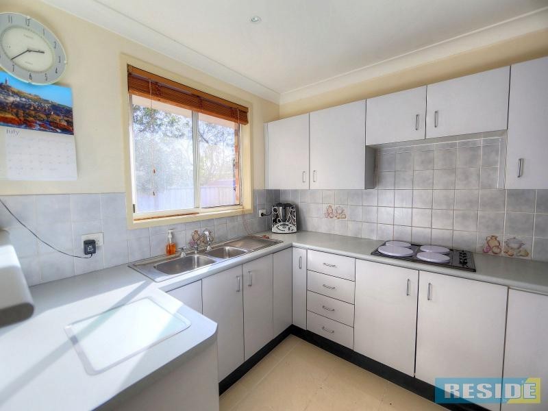 8/24 Station Street, Douglas Park NSW 2569