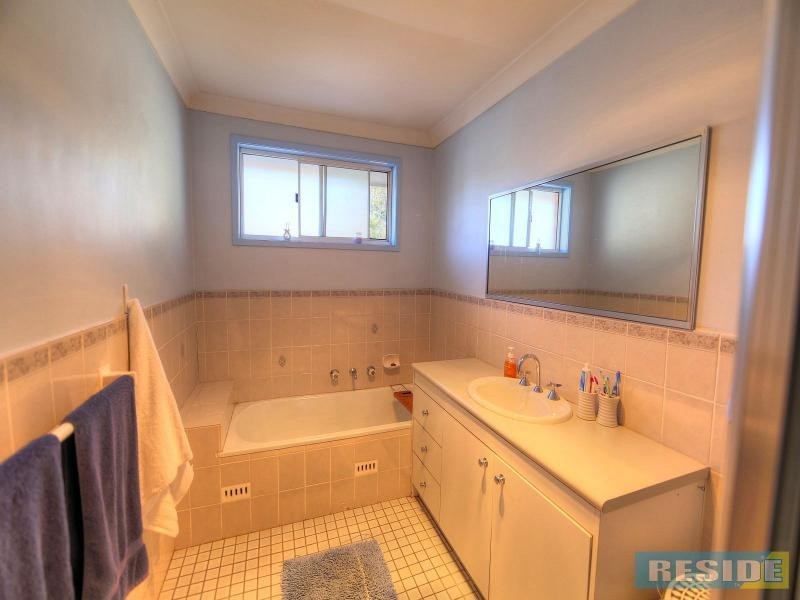 8/24 Station Street, Douglas Park NSW 2569