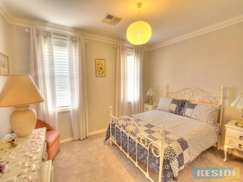 32 Stargard Crescent, Picton NSW 2571