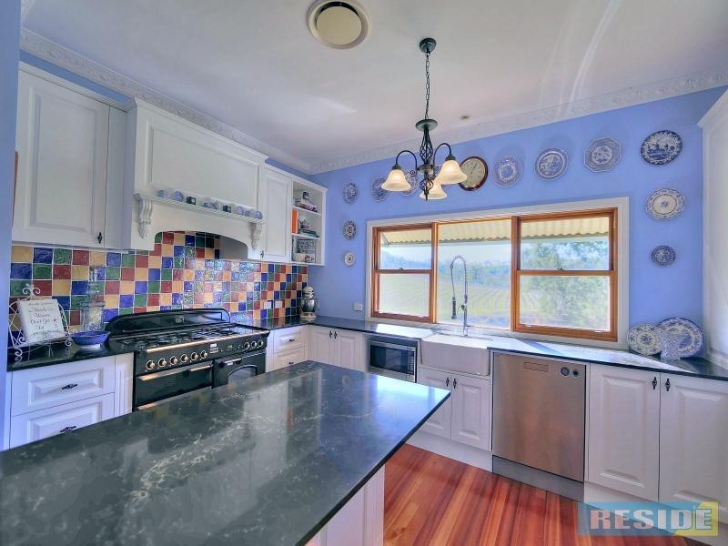 1 THE IRONBARKS, Picton NSW 2571