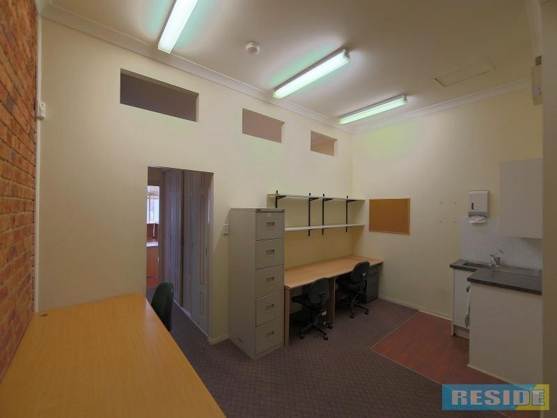 6/ 72 -80 Argyle, Picton NSW 2571