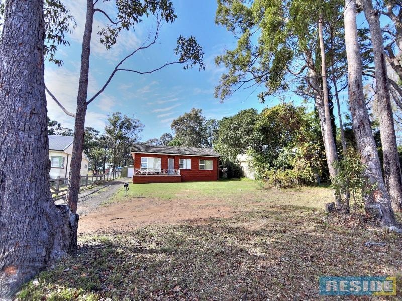 14 Turner Street, Thirlmere NSW 2572